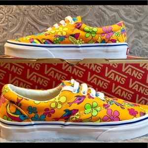 VANS AUTHENTIC STYLE ORANGE FLORAL LACE UP